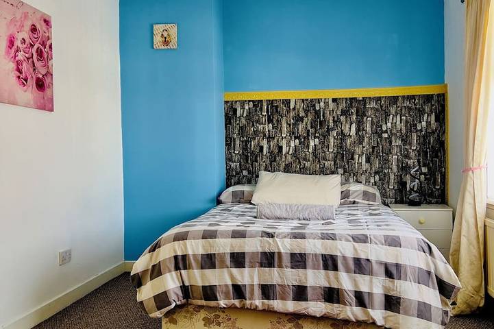 Two bedroom house , in a lovely neighbourhood, with a lot amenities around in St Helens, Nordwestengland