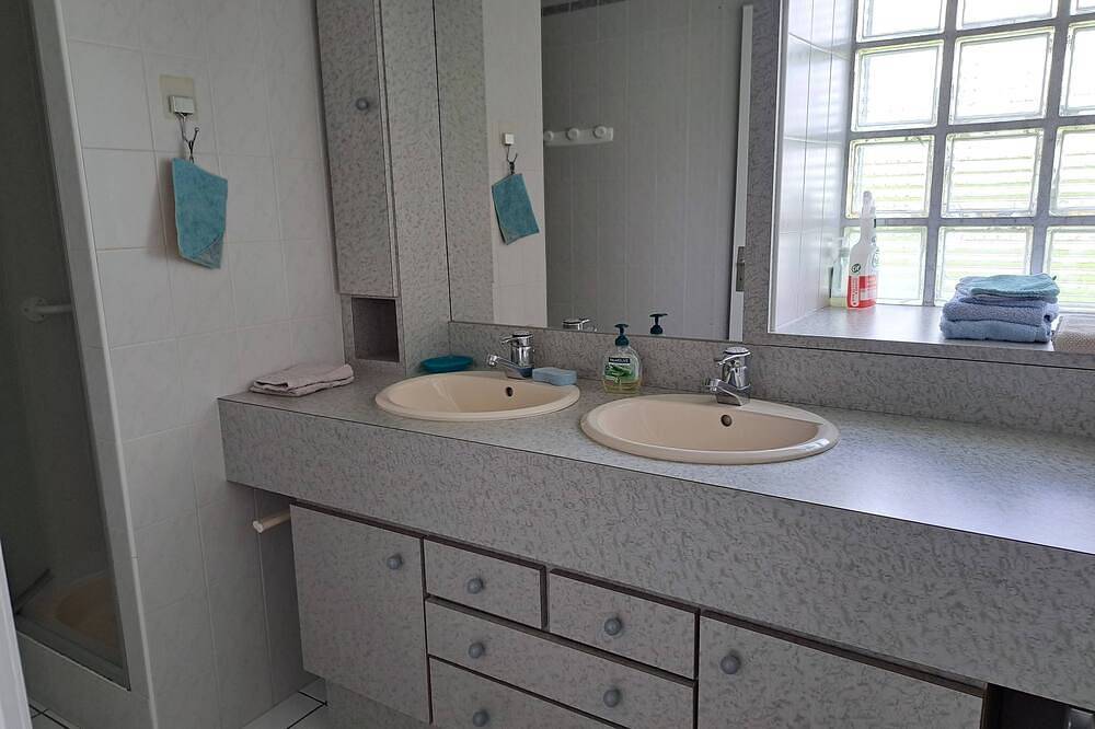 Appartement entier, Location vacances, rdc, 1km de la plage à  Erdeven en Morbihan-Bretagne sud in Kerhillio, Erdeven