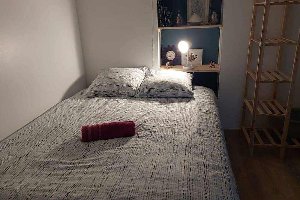 Entire apartment, \"Le Nid\", Petit Studio Près du Centre Historique in Chaprais-Cras, Besançon
