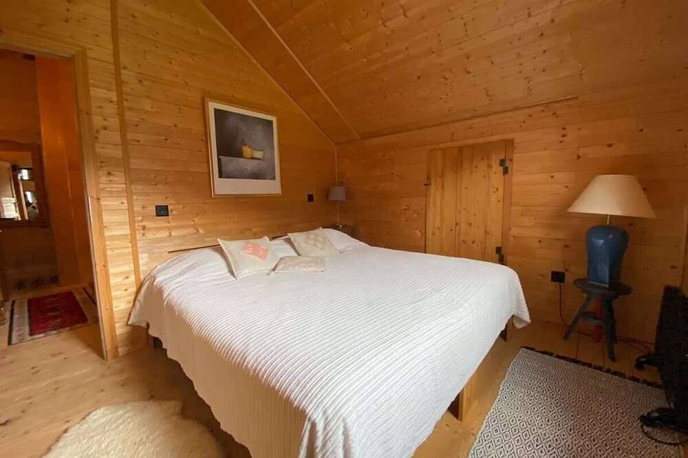 Ganze Wohnung, Heidi Chalet - Panoramablick - Modern & Authentisch in Rossinière, Pays-d'Enhaut Region