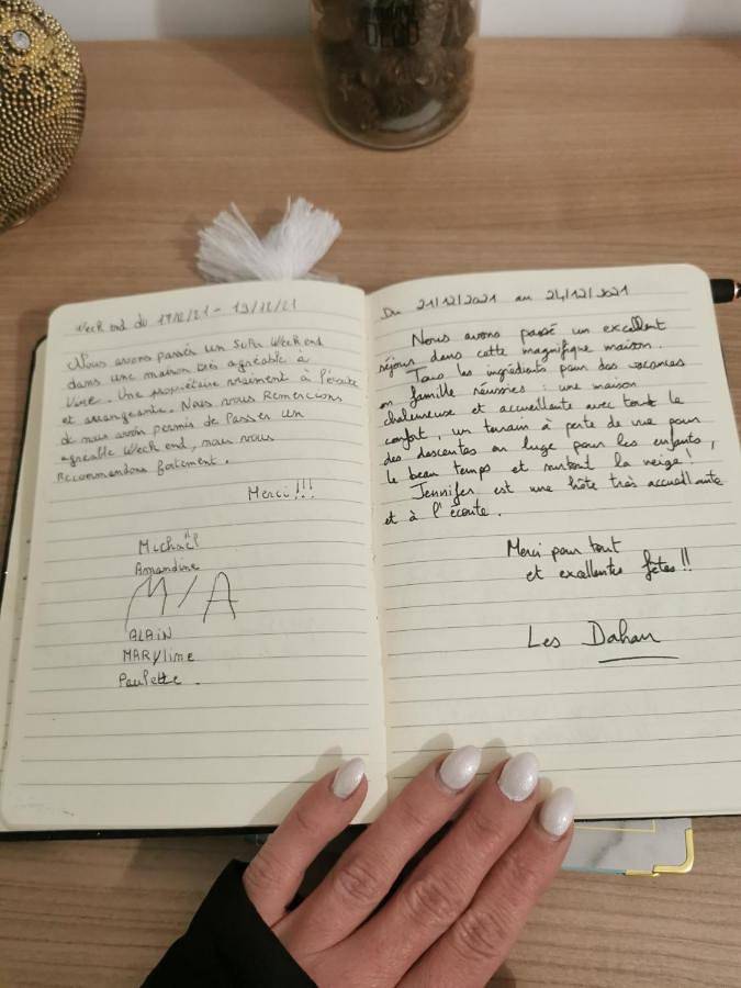 Location de vacances pour 8 personnes, avec terrasse ainsi que sauna et jacuzzi à Liézey - 4