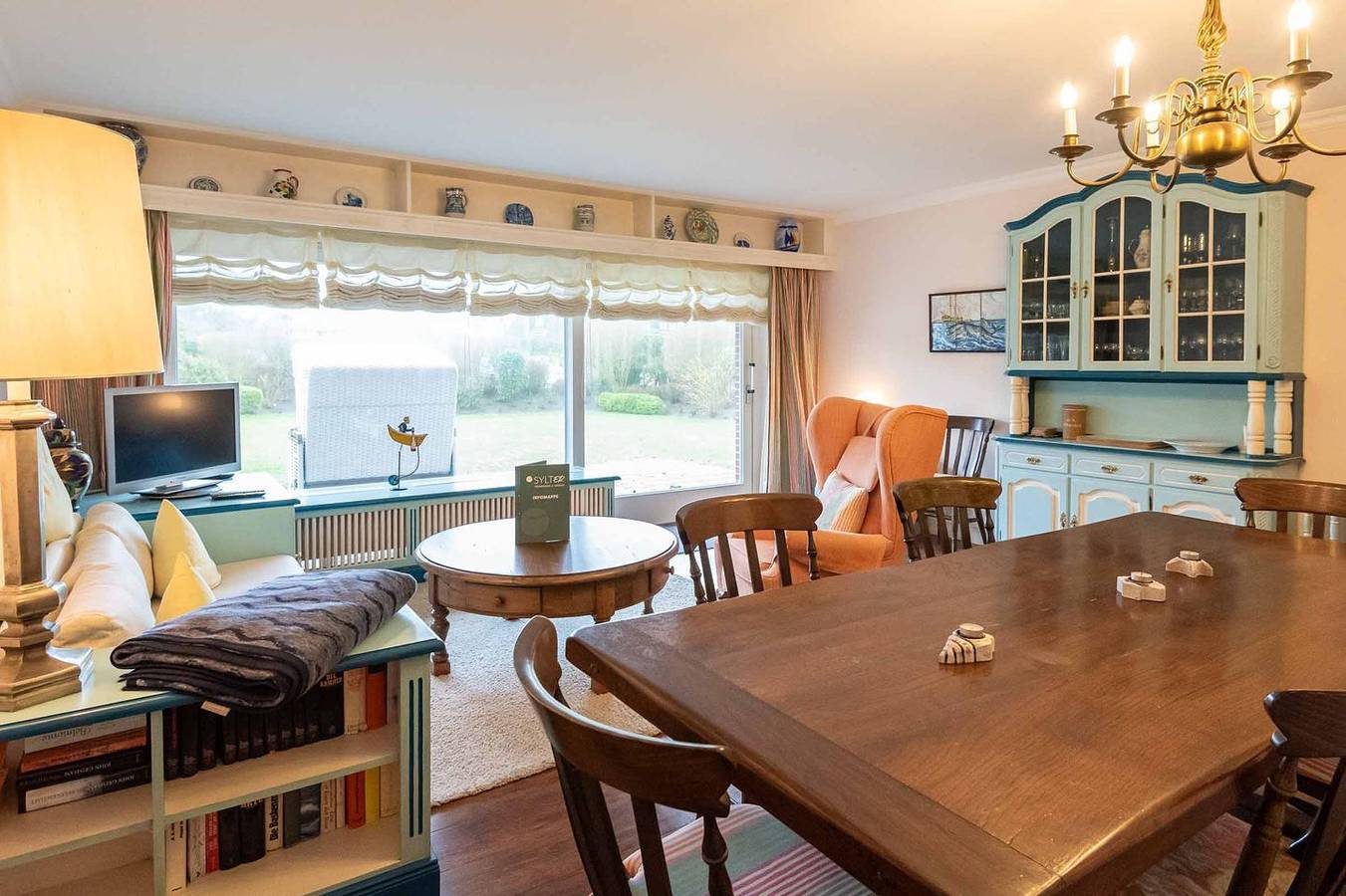 Exklusives Ferienhaus mit ca. 110 m² und 5 Zimmern, für bis zu 6 Persone in Wenningstedt, Sylt