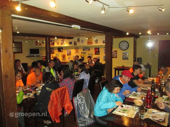 Location de vacances pour 25 personnes, avec terrasse et balcon/terrasse à Camurac - 2