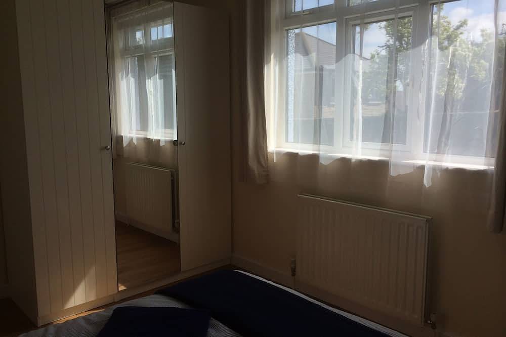 Bungalow In West Cowes Isle Of Wight in Cowes, Isle of Wight