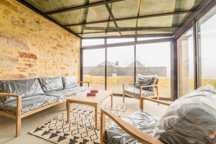 Location de vacances pour 8 personnes, avec jardin dans La Feuillade