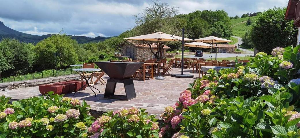 Chambre d’hôte pour 2 personnes, avec Terrasse ainsi que Jardin et Vue
