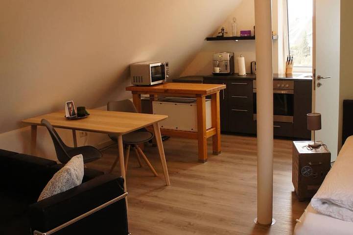 Ferienwohnung für 2 Personen, mit Balkon und Garten - 1