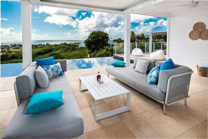 Location de vacances pour 6 personnes, avec jardin ainsi que piscine et vue à Grand-Bourg - 4