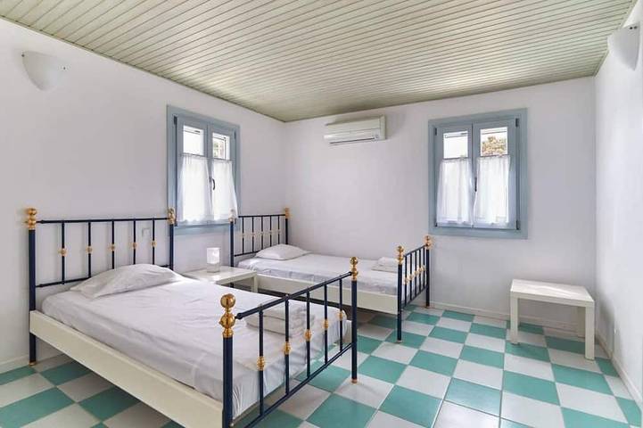 Santa Maria Villa in Paros in Paros