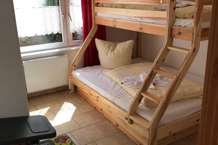 Ferienhaus für 6 Personen, mit Garten und Terrasse sowie Sauna in Göhren - 4