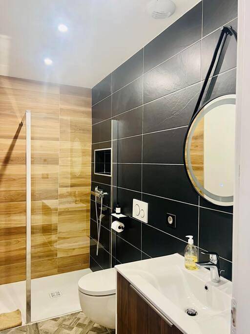 Appartement entier, One-Bedroom Apartment in Saint-Gervais (Isère), Parc naturel régional du Vercors