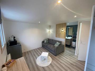 Gîte pour 2 personnes, avec vue et jardin à Frépillon