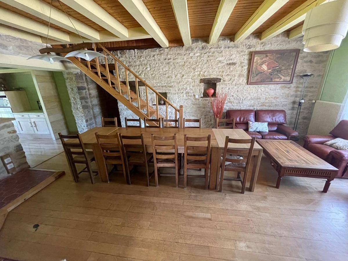 Five-Bedroom House in Chamblay, Jura