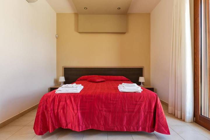 Location de vacances pour 3 personnes, avec terrasse, animaux acceptés à Lido Marini - 3