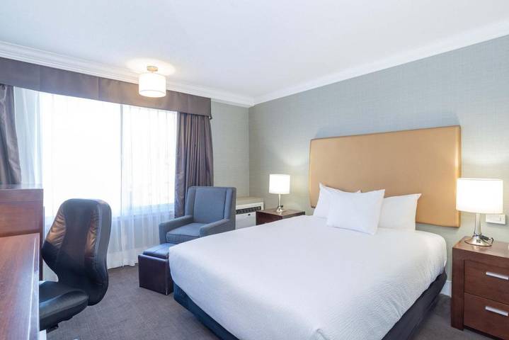 Hôtel pour 4 personnes, avec piscine, animaux acceptés à Vernon - 2