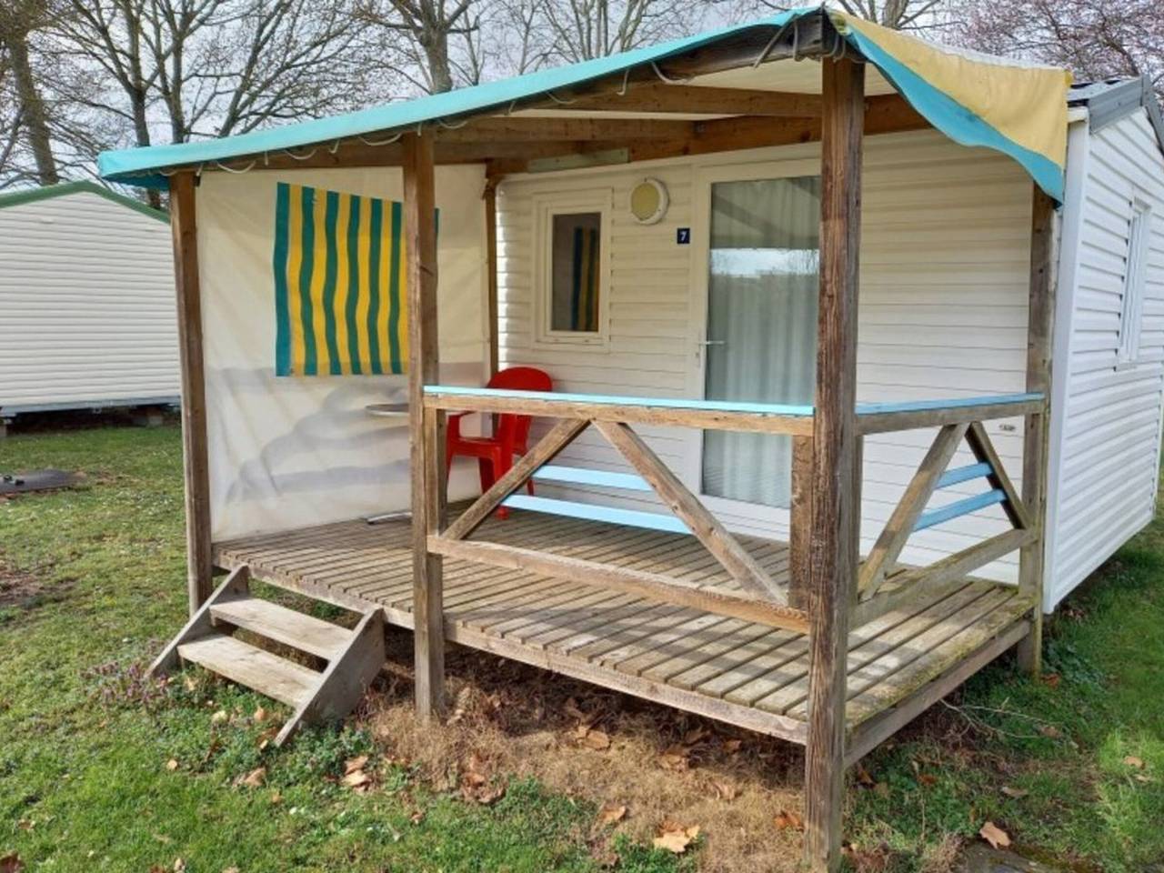Camping voor 4 Personen in Athée, Dijon en omgeving