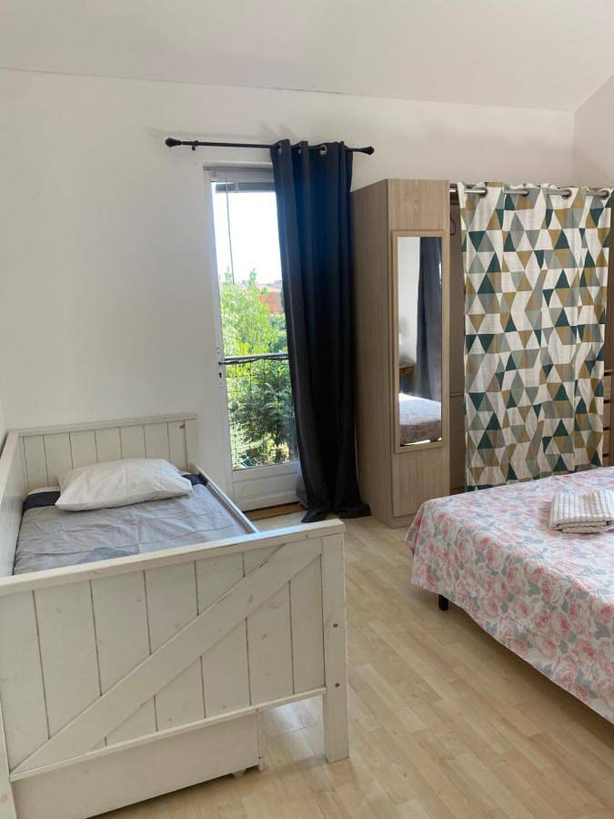 Location de vacances pour 8 personnes, avec terrasse et piscine à La Valette-du-Var - 2