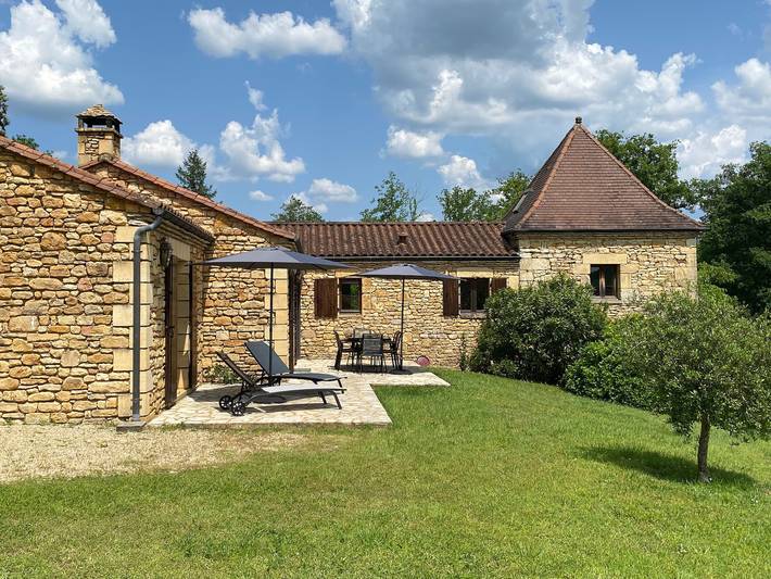 Location de vacances pour 4 personnes, avec jardin à Sainte-Nathalène