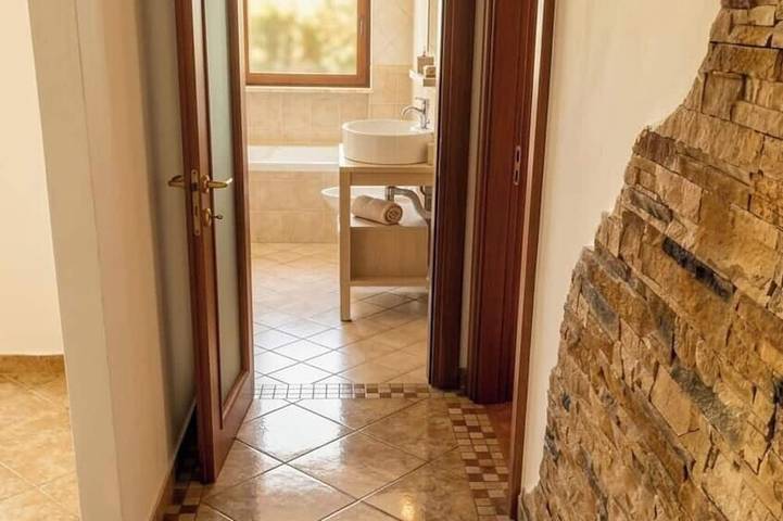 Entire apartment, Romantic Attic Room with Ocean View for Couples in Porto Torres, Sassari Province