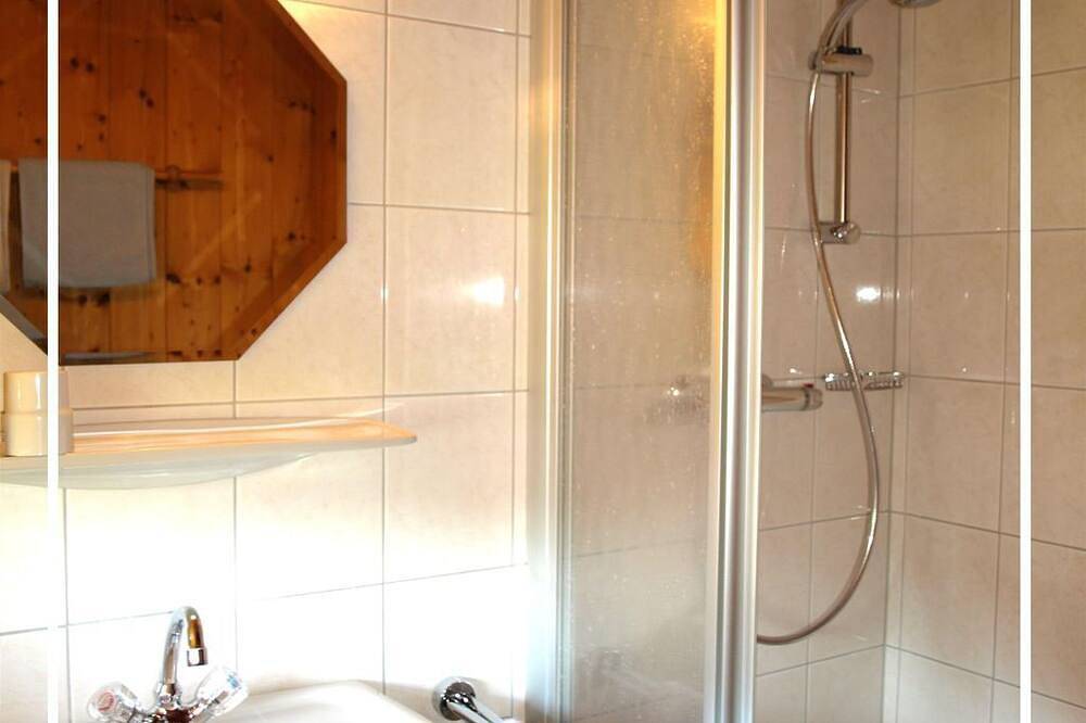 Ganze Wohnung, Alpenchalet Ellmau - Chalet mit 3 sep. Schlafzimmer/2 Bäder/sep. Wc in Ellmau - SkiWelt, Ellmau