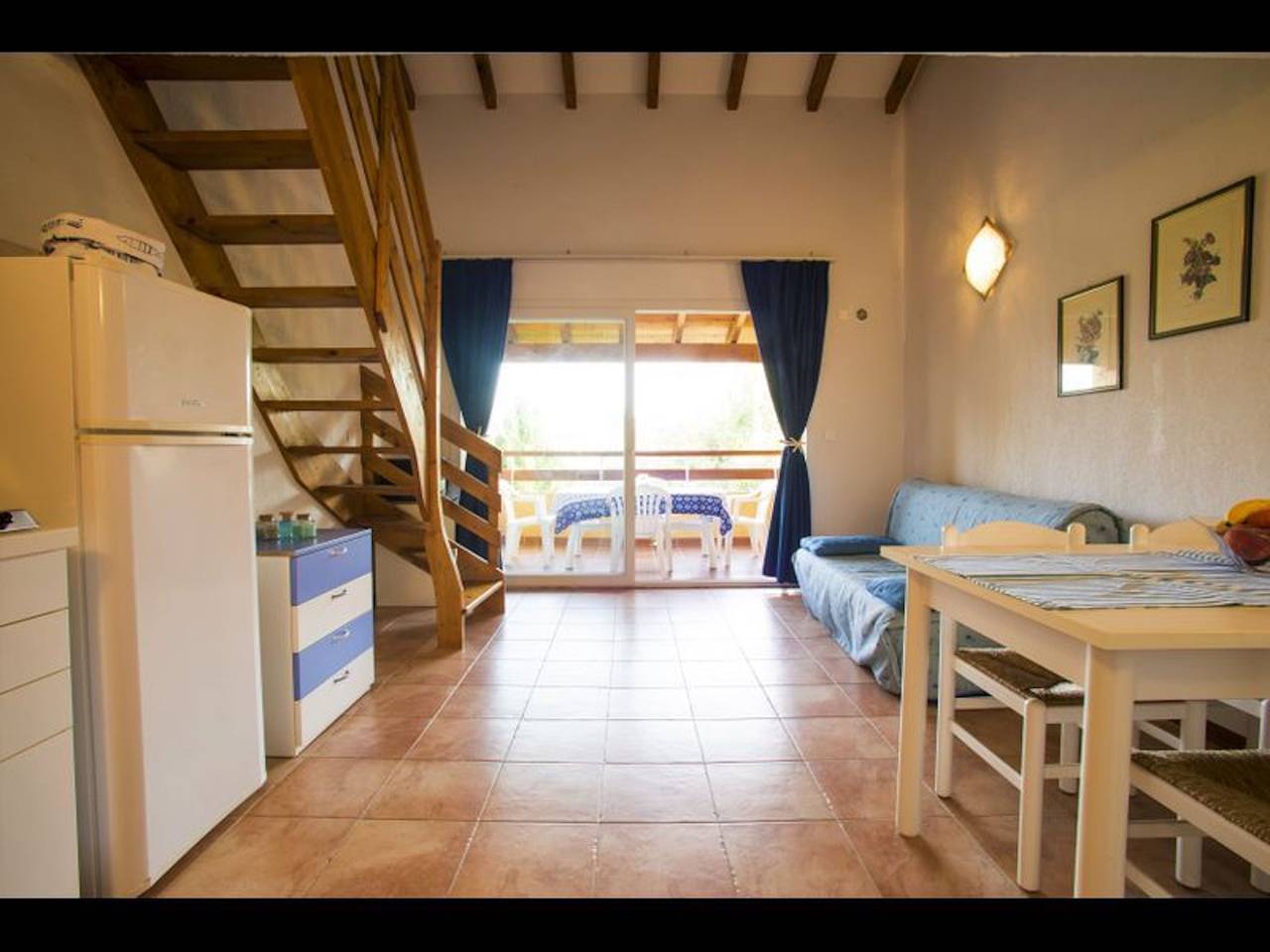 Appartement entier, Logement pieds dans l'eau - 8 personnes - 2 salles de bain - Ghisonaccia in Marina d'Oru, Ghisonaccia