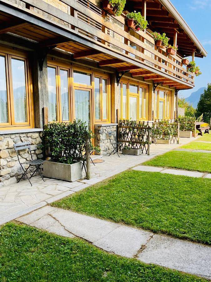 Gîte pour 2 personnes, avec jardin ainsi que vue sur le lac et vue, animaux acceptés à Mandello del Lario - 4