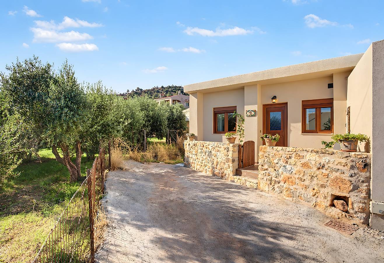 Anezina – Kretische Gastfreundschaft nahe Strand Analipsi, 1 Sz, Terrasse, familienfreundlich in Iraklio-Heraklion und Umgebung