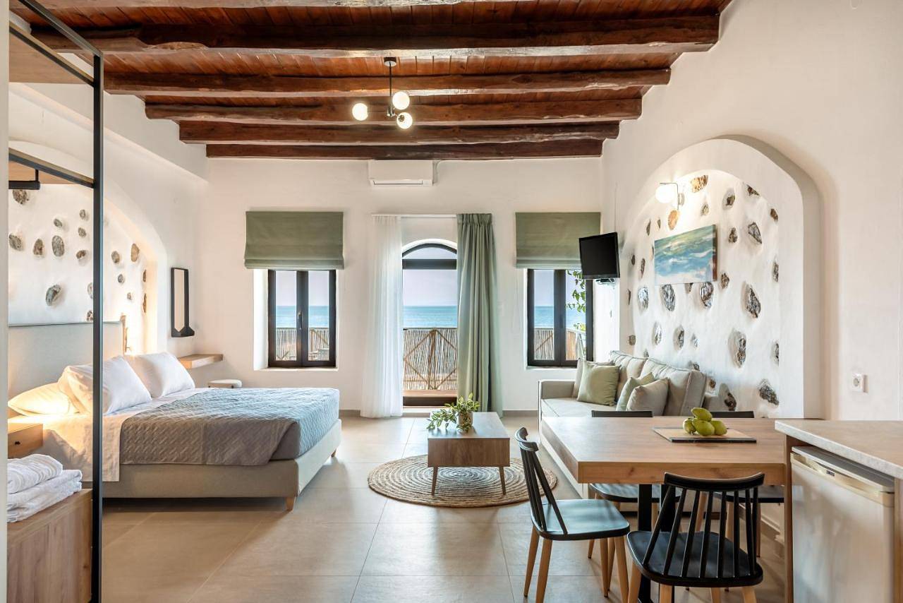 Appartement entier, Superb apartments Kriaras sea view in Sfakia in Chóra Sfakíon, Région de la Canée
