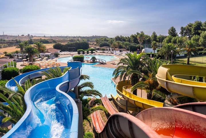 Resort per 2 persone, con Terrazza e Giardino nonché Piscina in Costa Ionica Calabria