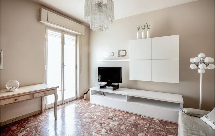 Appartement de vacances entier, Appartement confortable de 100m2 | Plage 2km | Internet | Parking in Loano, Riviera di Ponente