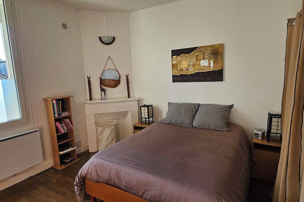Appartement entier, Appartement F2 Orléans 42m², parking, 4 couchages in Orléans, Vallée de la Loire