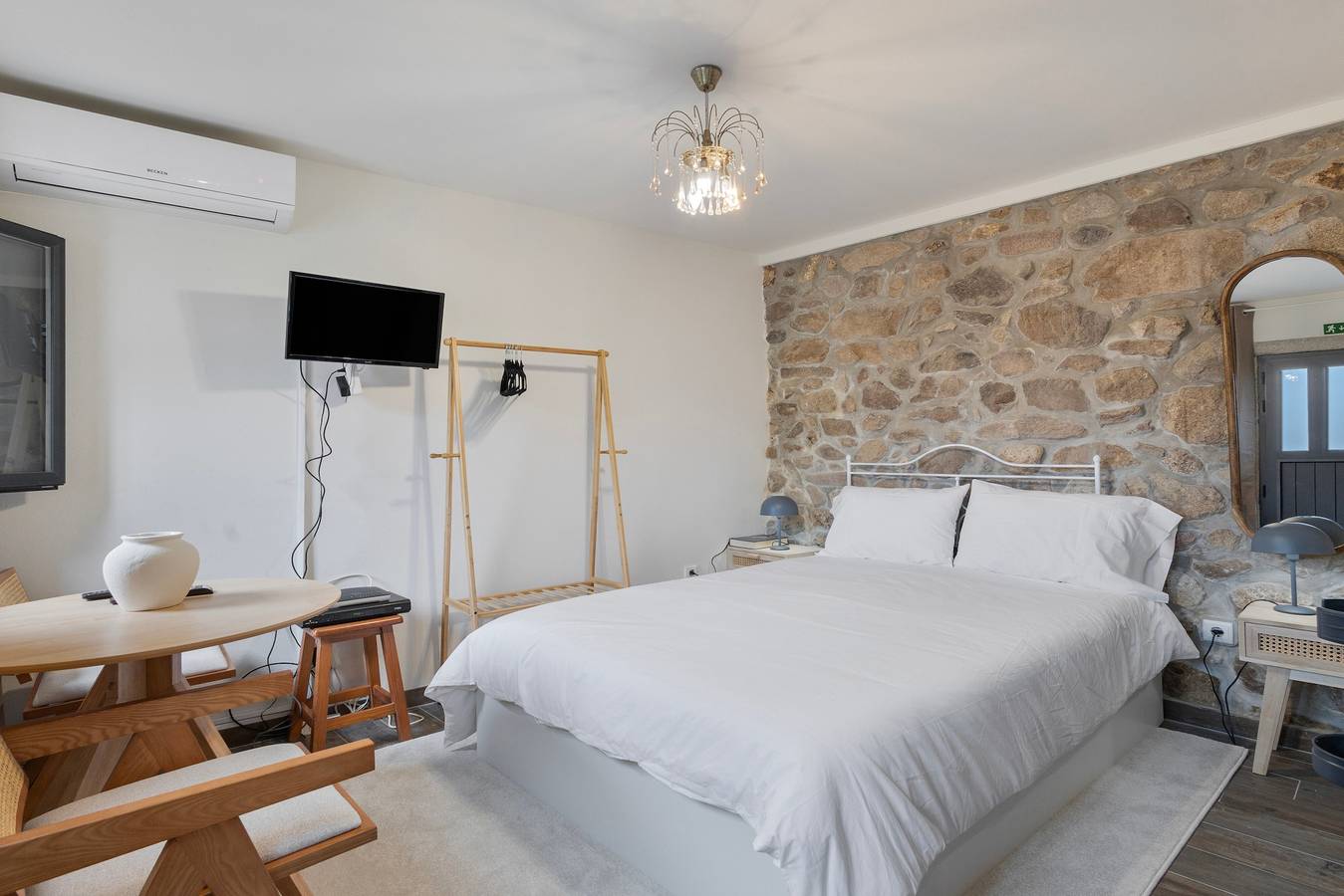 Casa do Monte - Monção: Mountain View, Wi-Fi & Air Conditioning in Merufe, Viana do Castelo District