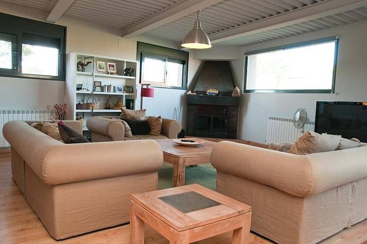 Casa rural para 6 personas, con Balcón y Terraza además de Jardín y Vistas en Murillo de Gállego