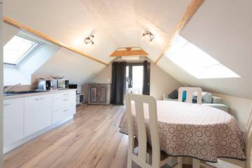 Chalet pour 2 Personnes dans Ouzous, Pyrénées, Photo 4