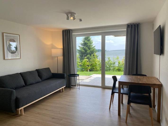 Ferienwohnung für 3 Personen, mit Ausblick und Terrasse sowie Garten - 1