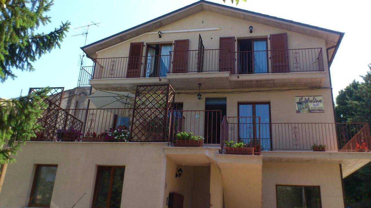 Double Room with Private External Bathroom in Guardiagrele, Parco Nazionale della Majella