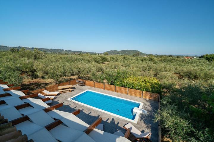 Villa pour 13 personnes, avec jardin ainsi que balcon et piscine à Zante - 3