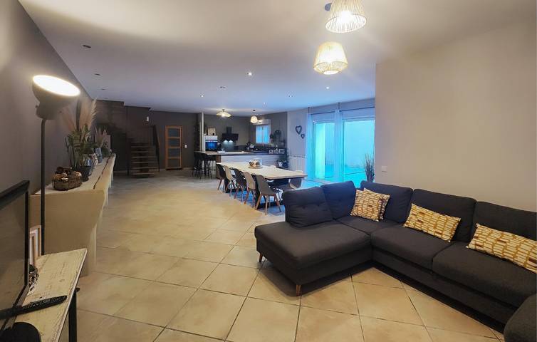 Location de vacances pour 8 personnes, avec jardin ainsi que piscine et terrasse à Puisserguier - 4