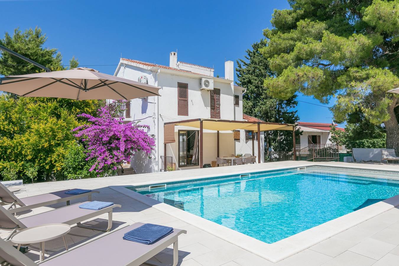 3-Zimmer-Haus mit Terrasse und Meerblick Arbanija, Ciovo K-24430 in Ciovo