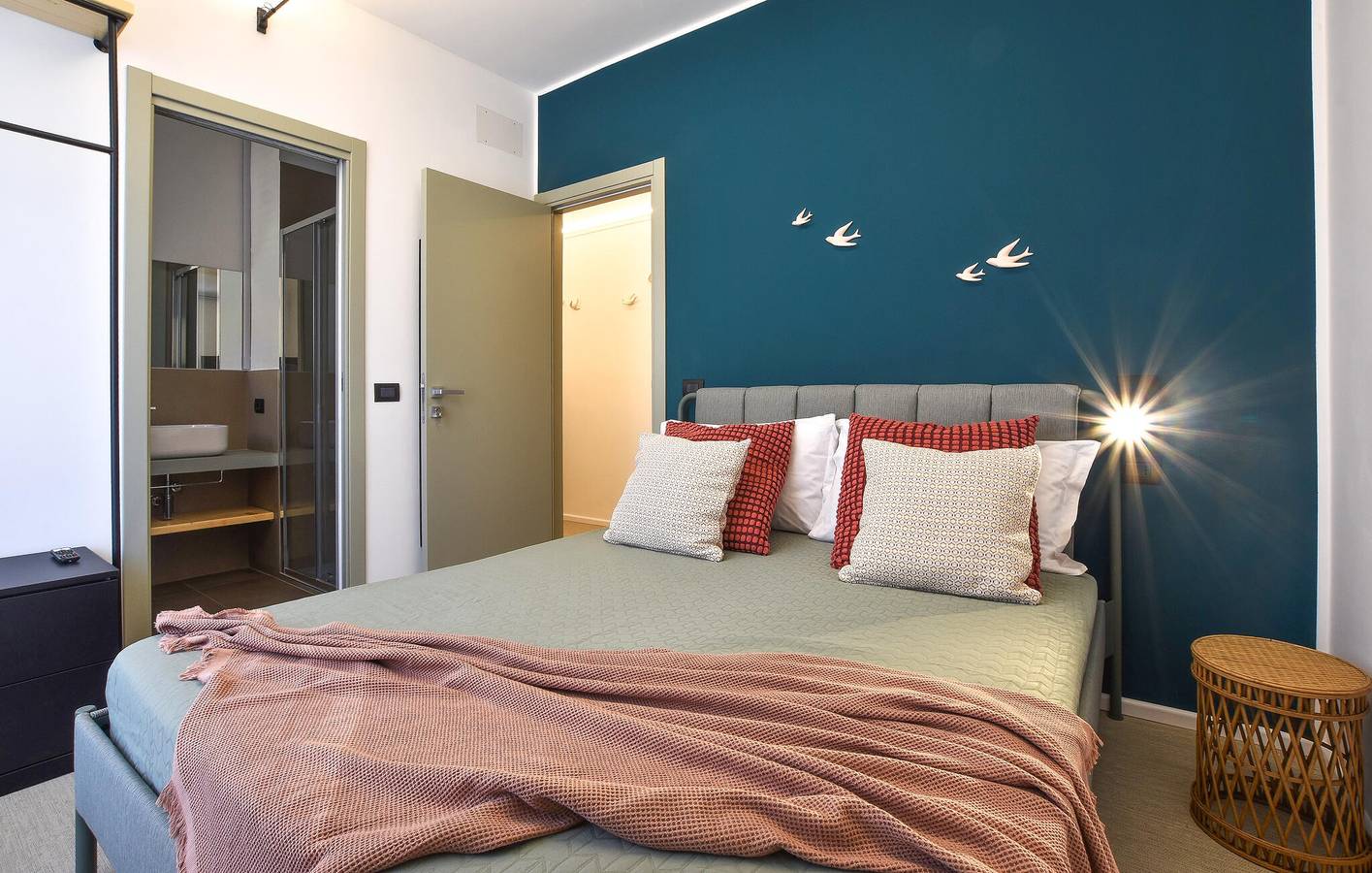 Appartamento intero, Appartamento vista mare con terrazza e WiFi | Vicino a spiaggia e ristoranti in Trappeto, Provincia di Palermo