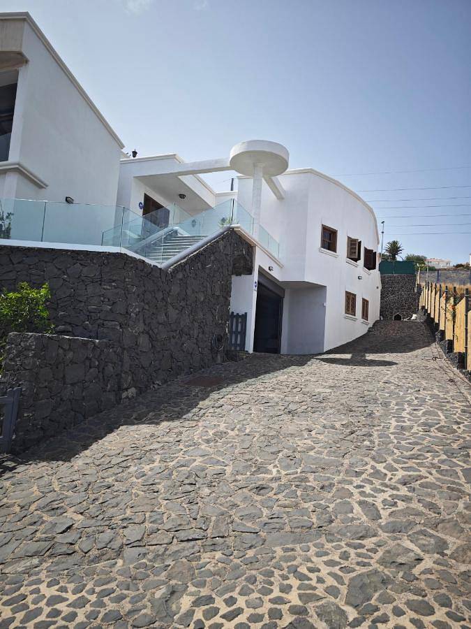 Deluxe Villa in Radazul Bajo, El Rosario