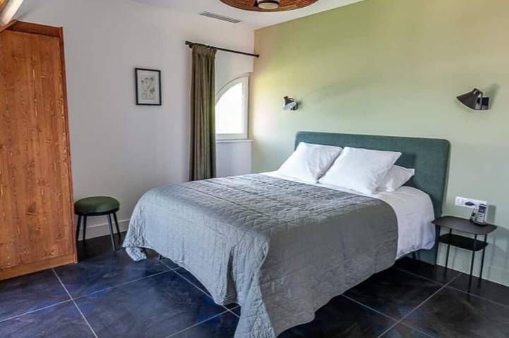 Location de vacances pour 22 personnes, avec sauna ainsi que jacuzzi et jardin à Gergy - 2