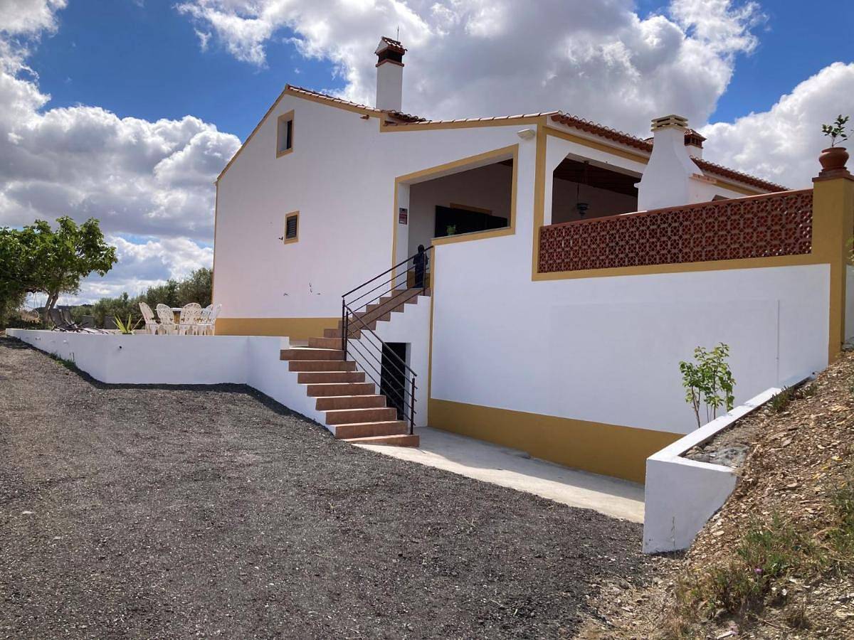 Quinta Monte da Azinheira in Moura, Distrito de Beja