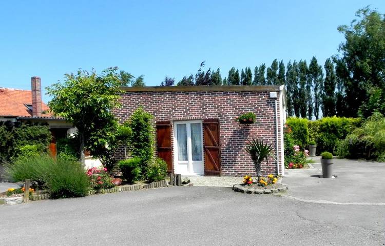 Chambre d’hôte pour 2 personnes, avec Terrasse et Jardin à Godewaersvelde