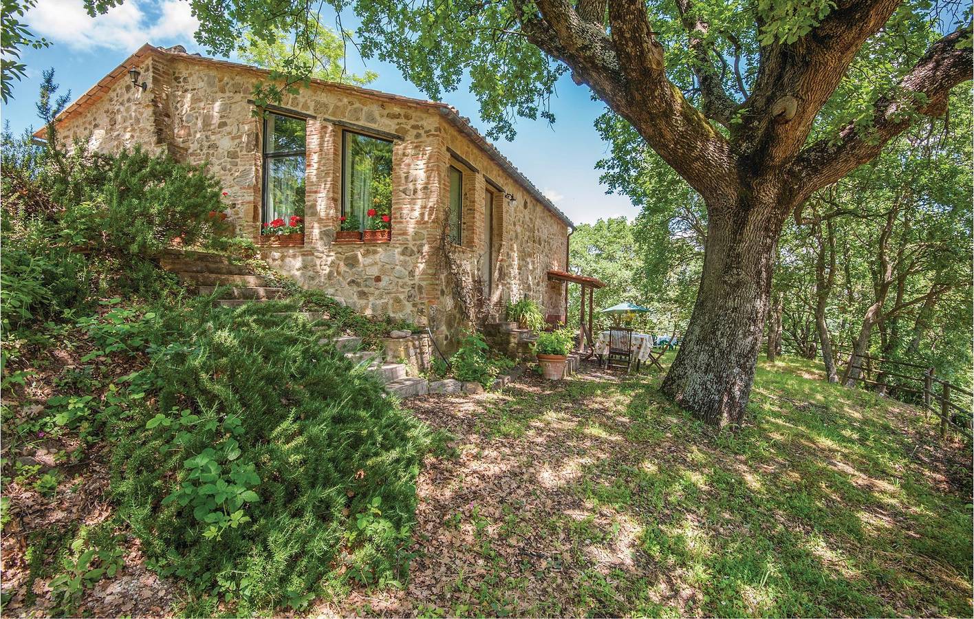 Radicondoli Retreat: 75qm, Parkplatz, WiFi in Radicondoli, Siena Provinz