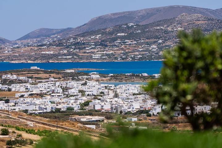 Location de vacances pour 4 personnes, avec jardin et vue dans Antiparos Ville - 2