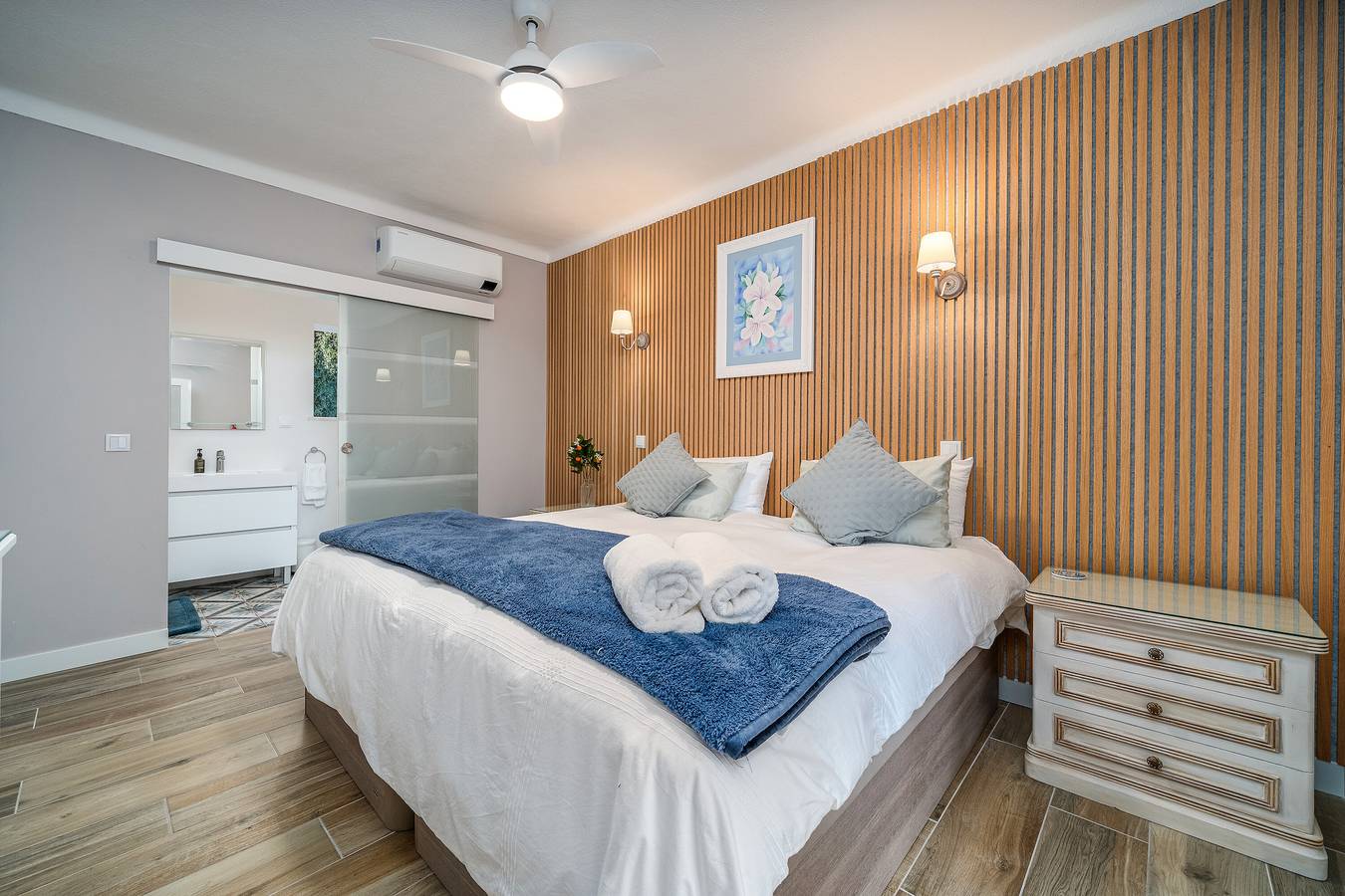 Habitación 'Orange Blossom Grove - 2' con terraza compartida, Wi-Fi y aire acondicionado in São Bartolomeu de Messines, Distrito de Faro