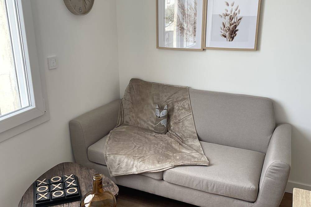 Appartement entier, Le Poulorio 10 - T2 - Proche Gare in Lorient, Côte des Mégalithes