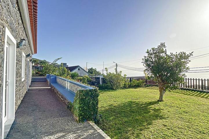 Chalet para 7 pessoas, com jardim e varanda em Santa Cruz (Madeira)