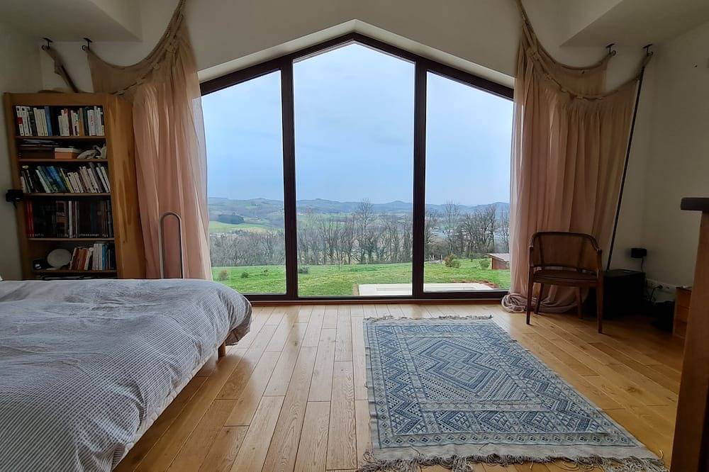 Maison avec piscine en Drôme des collines in Châteauneuf-de-Galaure, Région de Valence